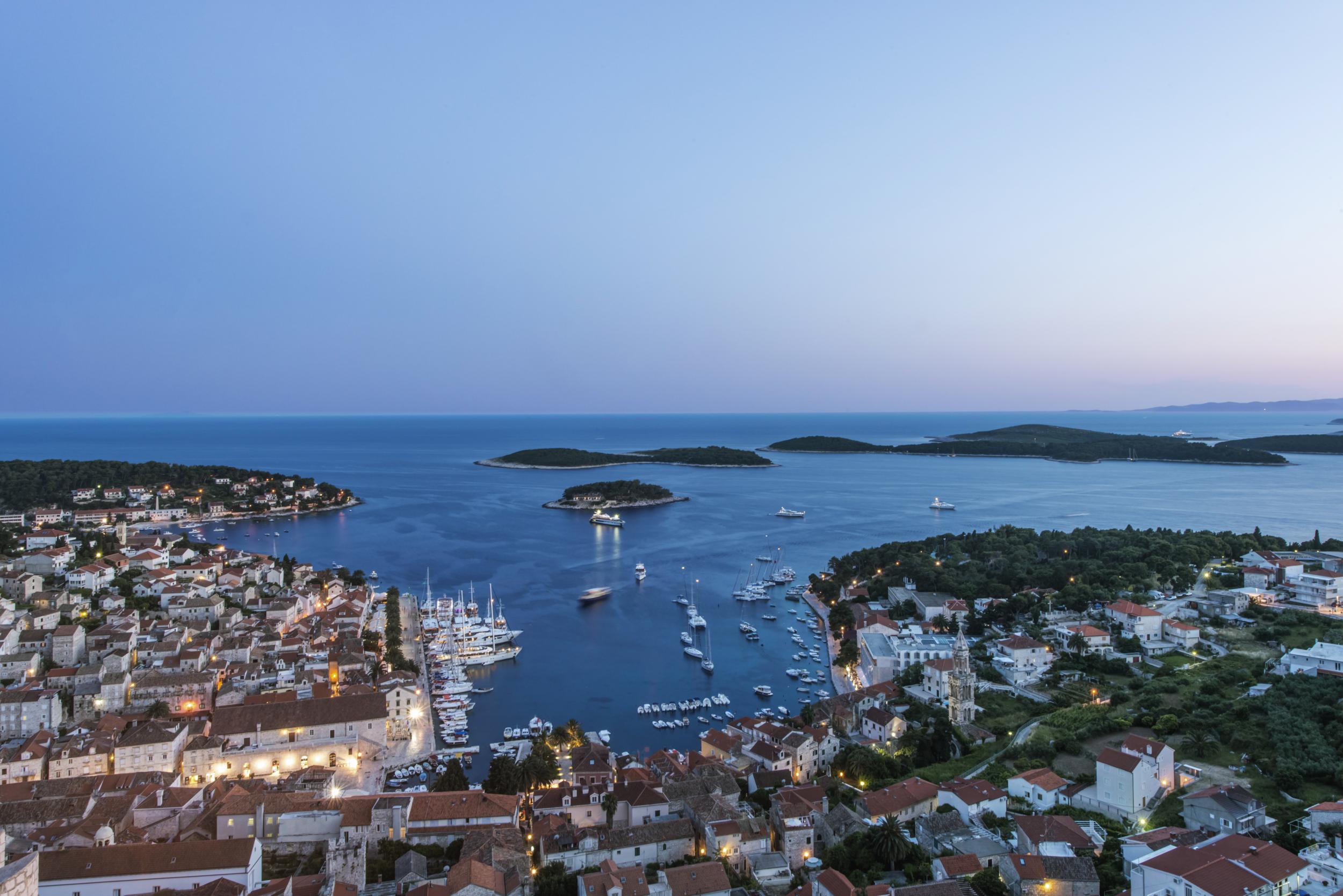aerial-view-of-coastal-town-on-hillside-hvar